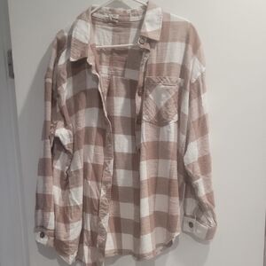 Maurice's 2X Tan & White Flannel Top